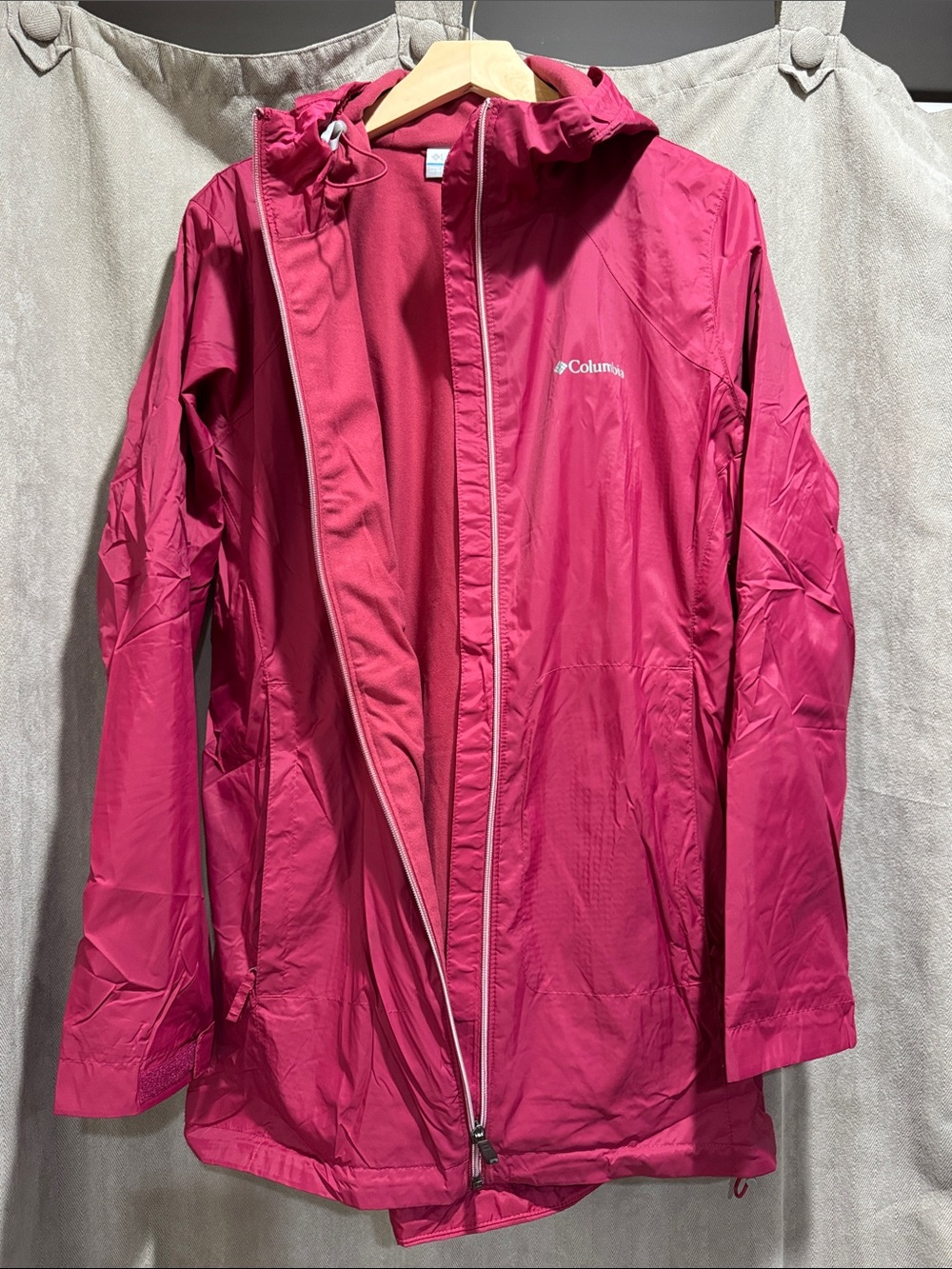 Columbia Hooded Shell Jacket - Raspberry - Picture 4 of 4